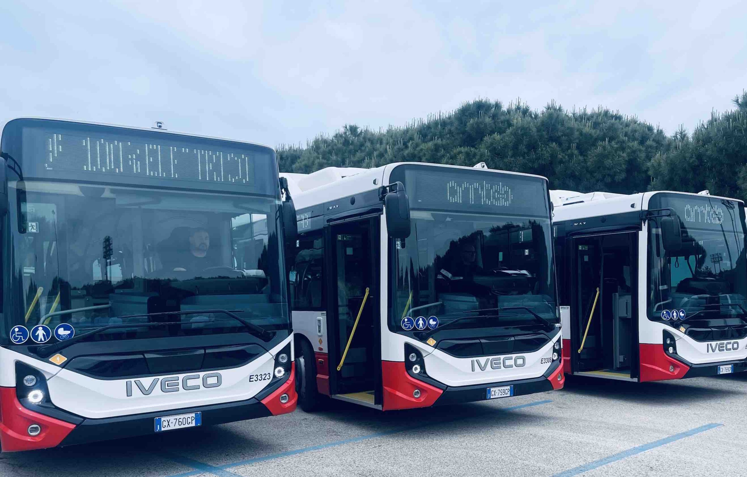 BARI: PRIMI AUTOBUS ELETTRICI IN CIRCOLAZIONE BARI: PRIMI AUTOBUS ELETTRICI IN CIRCOLAZIONE